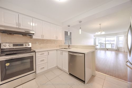 302-175 Cedar Ave, Richmond Hill, ON, L4C9V3 | Card Image