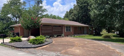 1503 N Thomasville Ave, Pocahontas, AR, 72455-2338 | Card Image
