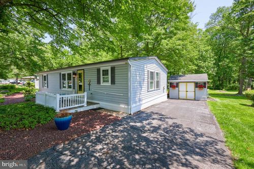 101 Maple Ave, MANHEIM, PA, 17545-8926 | Card Image