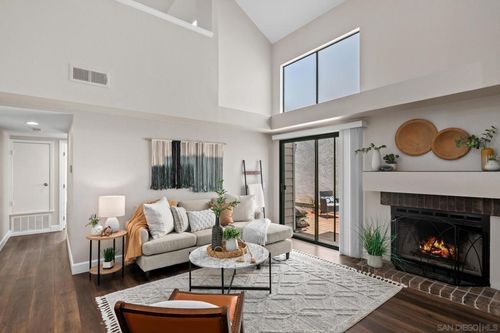 802 Spindrift Ln, Carlsbad, CA, 92011-3739 | Card Image