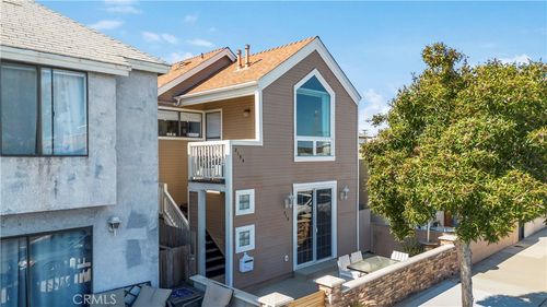 219 32nd St, Newport Beach, CA, 92663 | Card Image