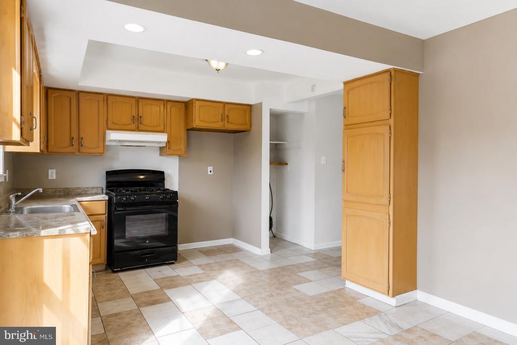 Residential Lease in VENTNOR CITY 4