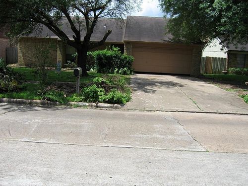 16610 Quail Park Dr, Missouri City, TX, 77489-5704 | Card Image