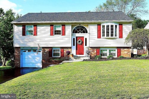 10 Red Cloud Cir, ROYERSFORD, PA, 19468-3020 | Card Image