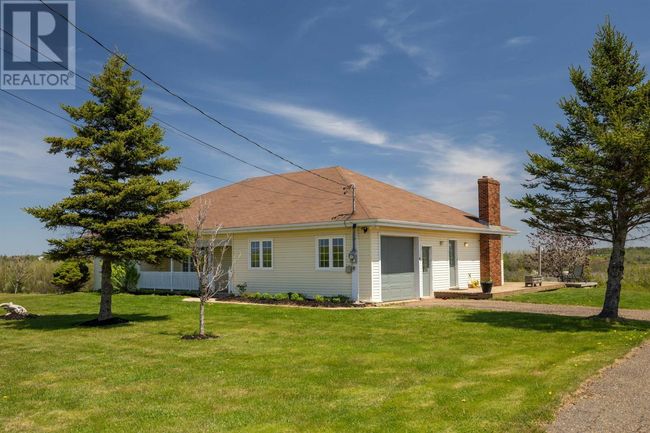 10517 St Peters Rd, House other with 3 bedrooms, 3 bathrooms and null parking in Mount Stewart PE | Image 6