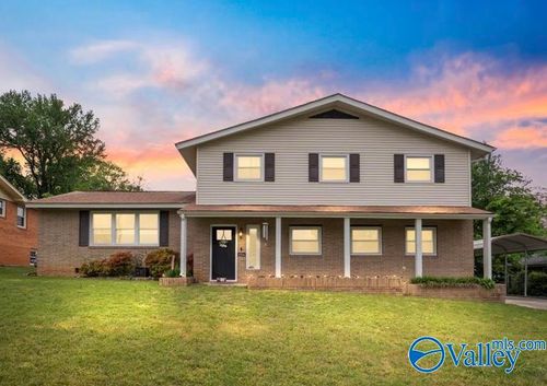 2216 Fairfax St Ne, Huntsville, AL, 35811-2008 | Card Image