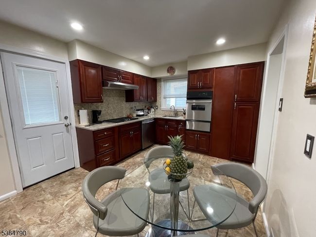 278 Forest St, House other with 3 bedrooms, 2 bathrooms and null parking in Kearny NJ | Image 12