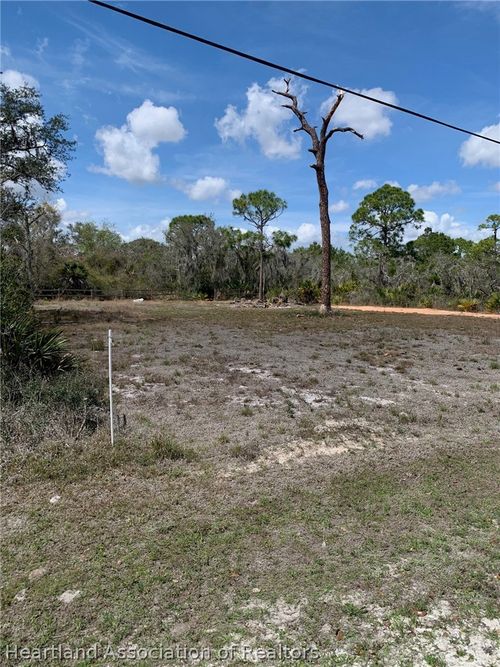 1046 Chestnut St, Lake Placid, FL, 33852 | Card Image
