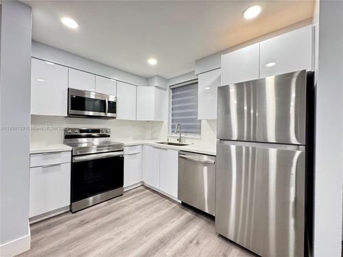 apt-109-6175 Nw 186th St, Hialeah, FL, 33015-6082 | Card Image