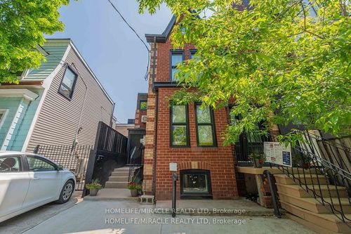 1 Givins St, Toronto, ON, M6J2X5 | Card Image