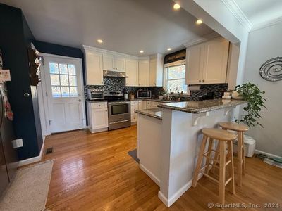 35 - 35 E Hills Drive, Condo with 3 bedrooms, 1 bathrooms and null parking in New Canaan CT | Image 3