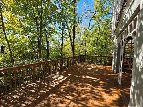 1616 Louisiana St, Lawrence, KS, 66044-4052 | Card Image