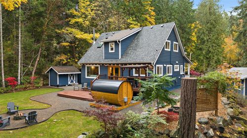 1409 Hillgrove Rd, North Saanich, BC, V8L5K6 | Card Image