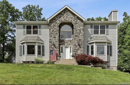 4 Clancy Farms Ct, Stony Point, NY, 10980-2806 | Card Image