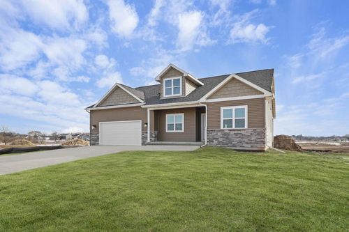177-300 Michelle Ln, COTTAGE GROVE, WI, 53527-8963 | Card Image