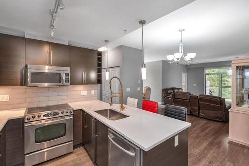 411-14358 60 Ave, Surrey, BC, V3X0G3 | Card Image