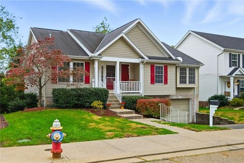 178 Oakbrook Cir, Pittsburgh, PA, 15220-4656 | Card Image