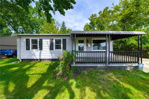 2123 G St, Lorain, OH, 44052-3115 | Card Image