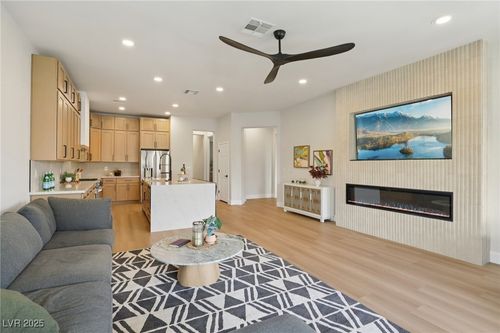 10555 Garden Rose Dr, Las Vegas, NV, 89135-2836 | Card Image