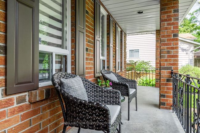 186 Ramona Blvd, House other with 4 bedrooms, 3 bathrooms and 4 parking in Markham ON | Image 4