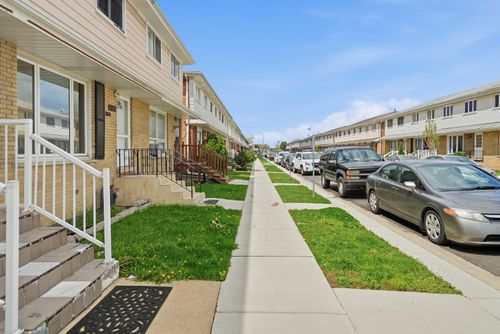 9835 Garden Ct, Schiller Park, IL, 60176-2101 | Card Image