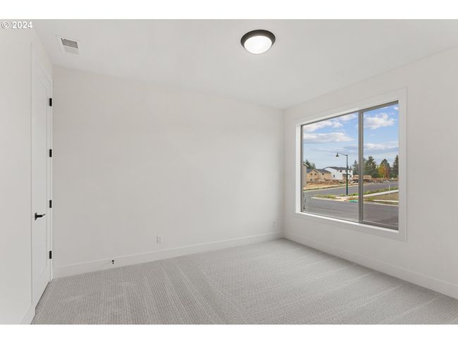 853 Glade Avenue, House other with 5 bedrooms, 4 bathrooms and 2 parking in ForestGrove OR | Image 5