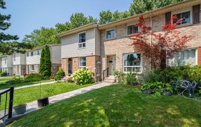 29 - 611 Galahad Dr, Condo with 3 bedrooms, 1 bathrooms and 2 parking in Oshawa ON | Image 3