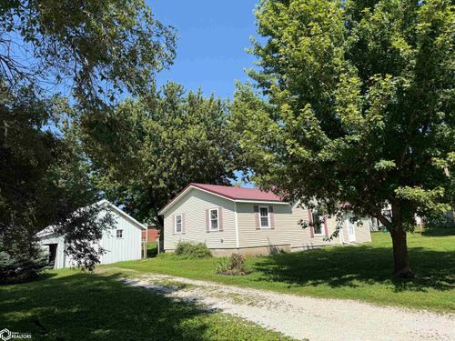 1104 Eagle Street, Scranton, IA, 51462 | Card Image