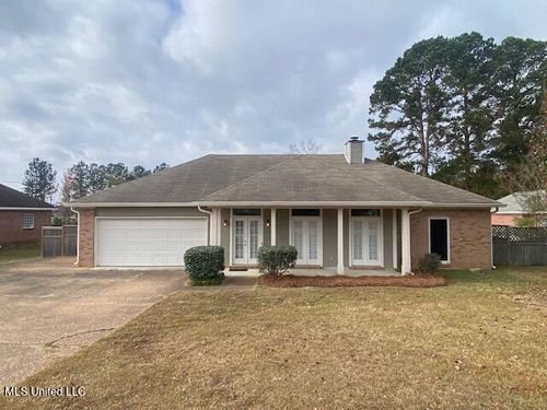 371 Southwind Dr, Richland, MS, 39218-9229 | Card Image