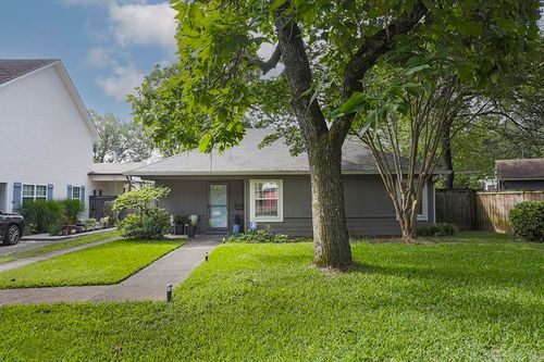 3609 Lilac Ter, Little Rock, AR, 72202-1832 | Card Image