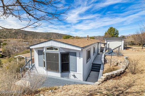 2099 Hillside Loop Rd, Prescott, AZ, 86301-5639 | Card Image