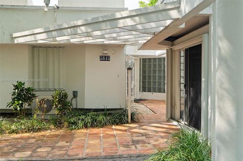 2-5845 Sw 88th St, Pinecrest, FL, 33156-2065 | Card Image