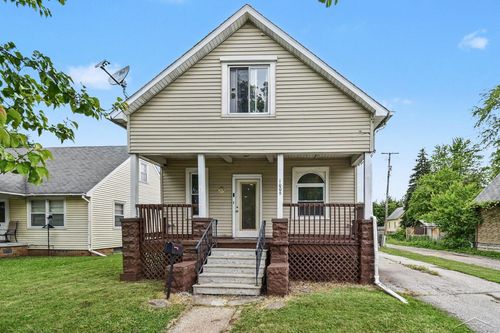 1009 22nd St, Bay City, MI, 48708-7938 | Card Image
