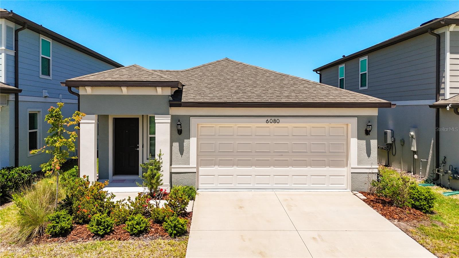 Residential in APOLLO BEACH