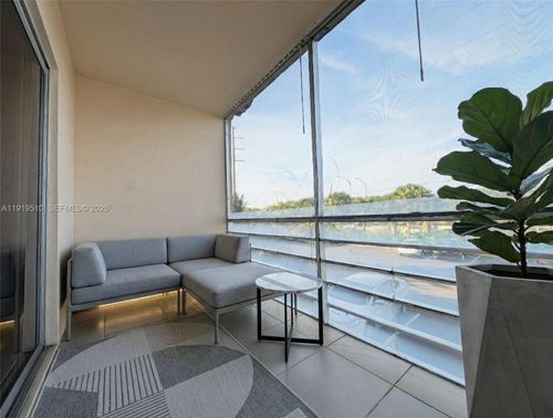apt-202-3081 Nw 47th Ter, Lauderdale Lakes, FL, 33313-1780 | Card Image