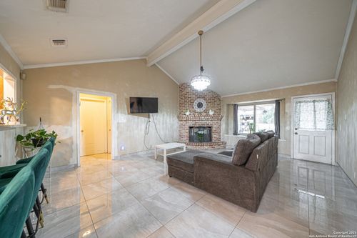 4918 Brookhead Ln, Schertz, TX, 78108-2174 | Card Image