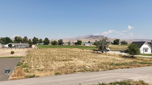 410 Skyview Ln, Emmett, ID, 83617-1097 | Card Image