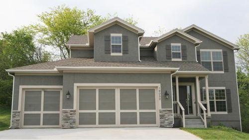 5554 Thousand Oaks Dr, Parkville, MO, 64152-5509 | Card Image