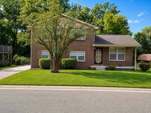 3024 Sunnyview Dr, Nashville, TN, 37218-1624 | Card Image