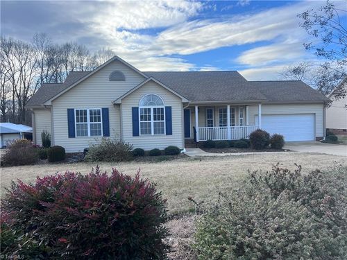 3523 Old Mountain Rd, Trinity, NC, 27370-7763 | Card Image