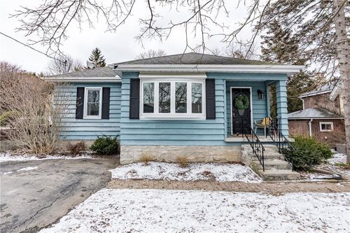 69 Lowrey Ave N, Cambridge, ON, N1R5A4 | Card Image