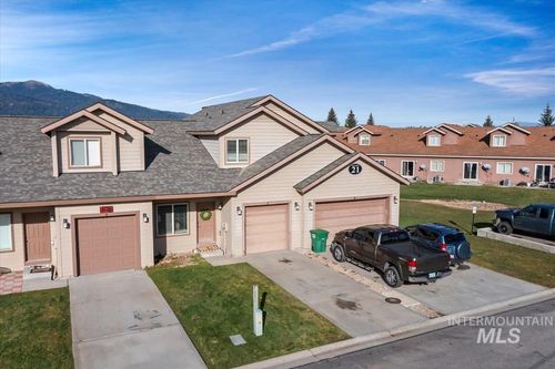 unit-7-21 Mangum Cir, Donnelly, ID, 83615-4705 | Card Image