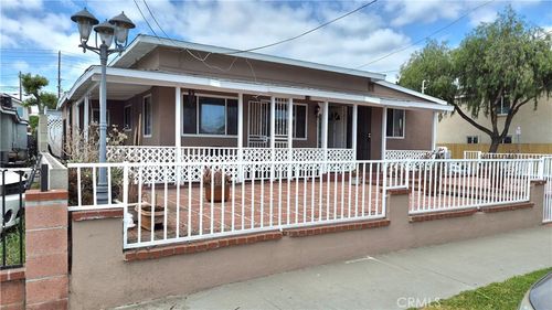 3661 Seabright Ave, Long Beach, CA, 90810-2139 | Card Image