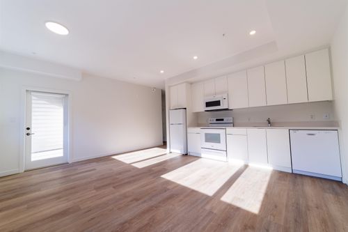 408-39180 Finch Place, Squamish, BC, V8B1G8 | Card Image