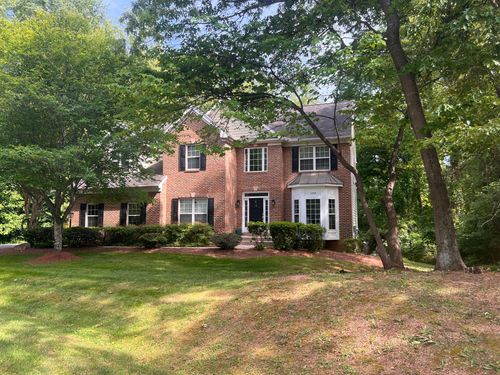 5709 Greenview Ln, WARRENTON, VA, 20187-9313 | Card Image