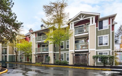 unit-f104-7711 Ne 175th St, Kenmore, WA, 98028-3595 | Card Image