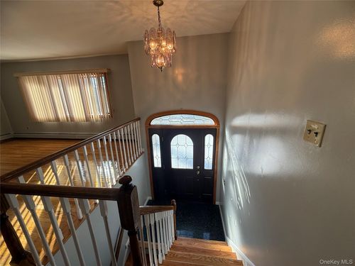 11 Central Ave, New City, NY, 10956-2723 | Card Image