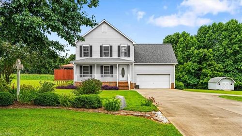 2225 Willow Meadows Dr, Pleasant Garden, NC, 27313-8173 | Card Image