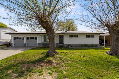 1984 15th Street, Olivehurst, CA, 95961 | Card Image