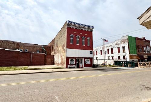 12 N Main St Street, Linton, IN, 47441 | Card Image